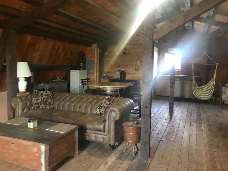 94 Main Rd, Abbot, ME 04406